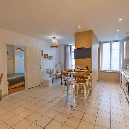 Cosy, Moderne, Central, Standing Apartment *